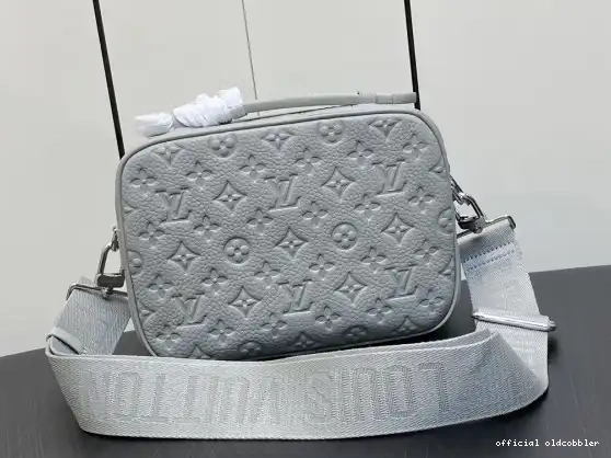 Official oldcobbler LOUIS LOCK S VUITTON MESSENGER 0520